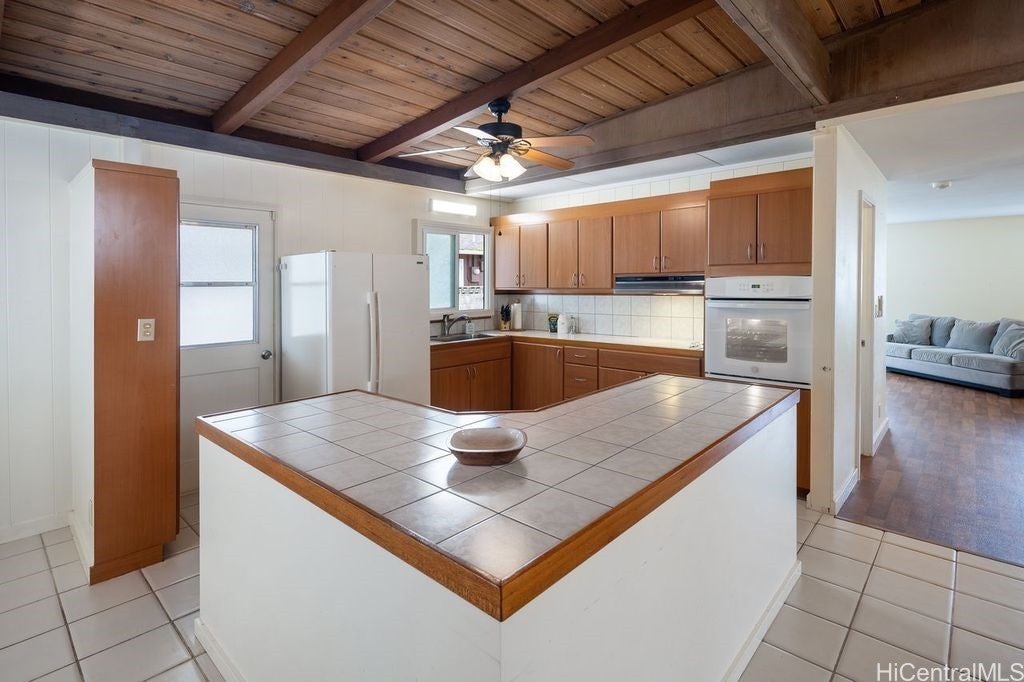 1247 Ulupalakua Street