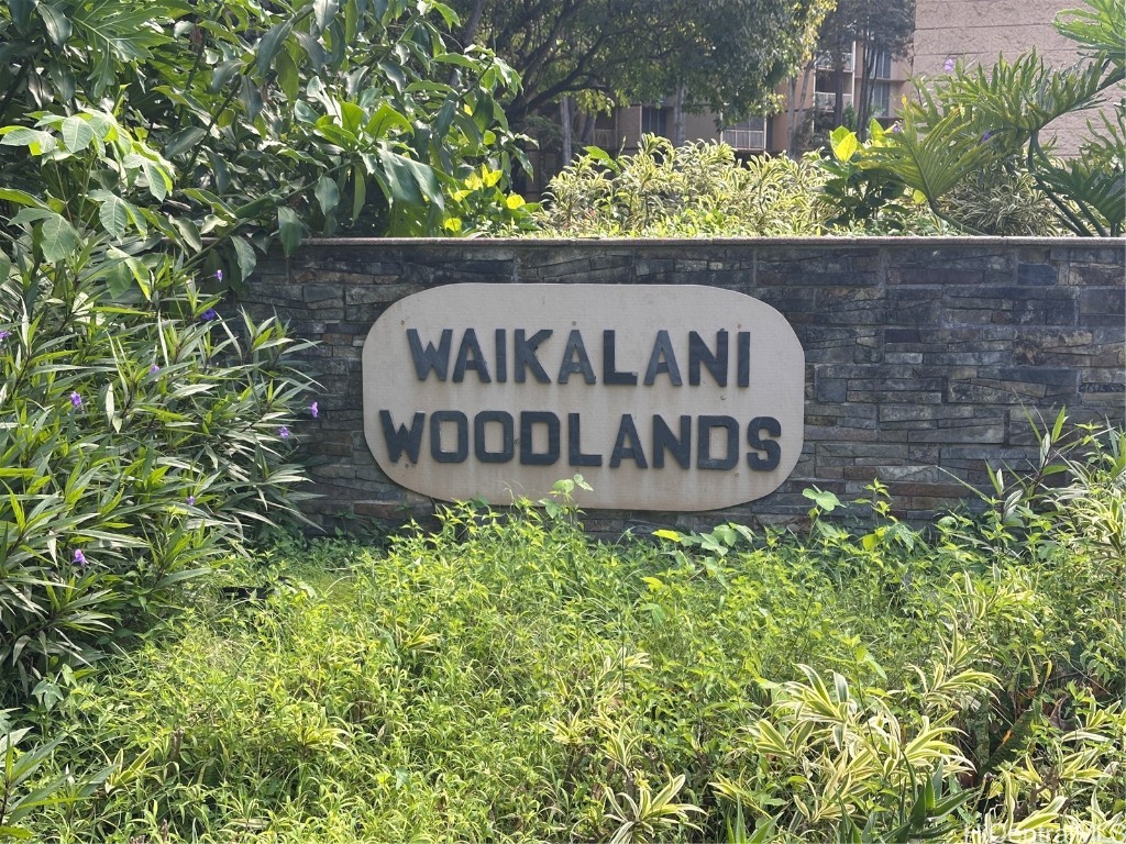 Waikalani Woodlands Condominium