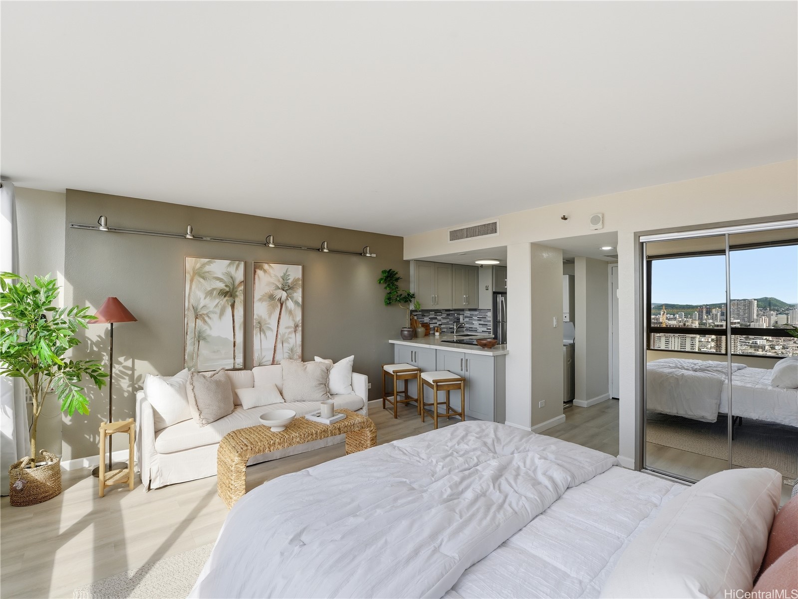 2499 Kapiolani Boulevard 3202