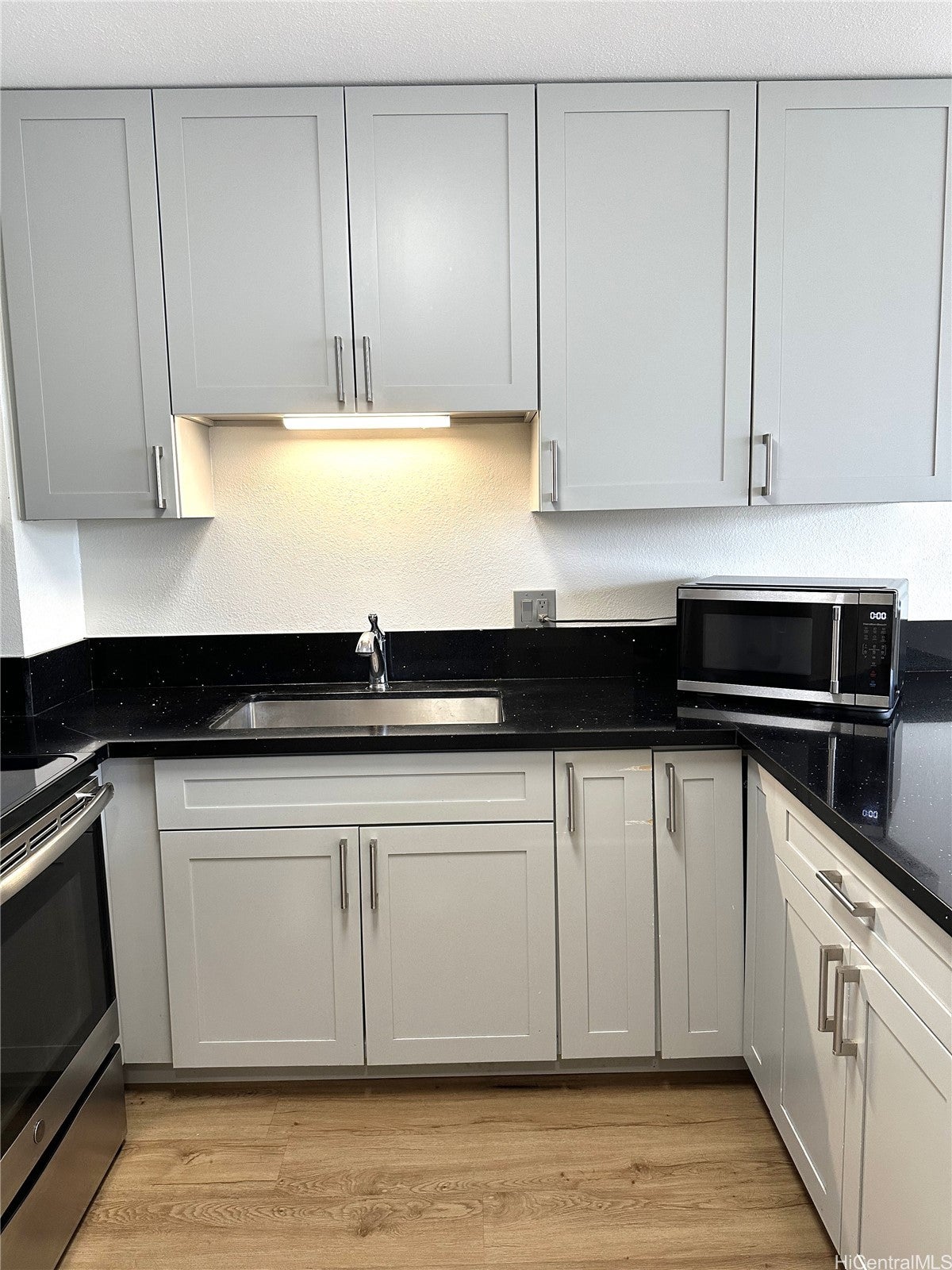 1255 Nuuanu Avenue E-2604
