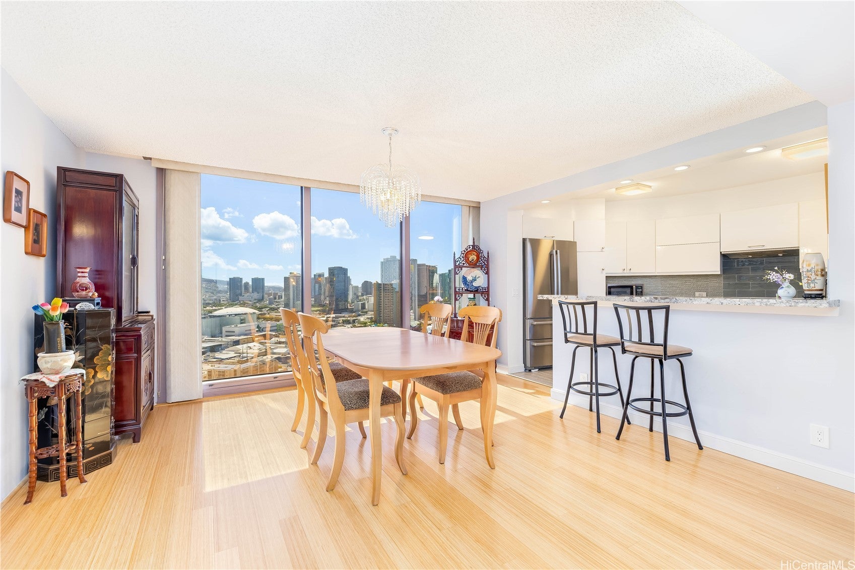 425 South Street 2701