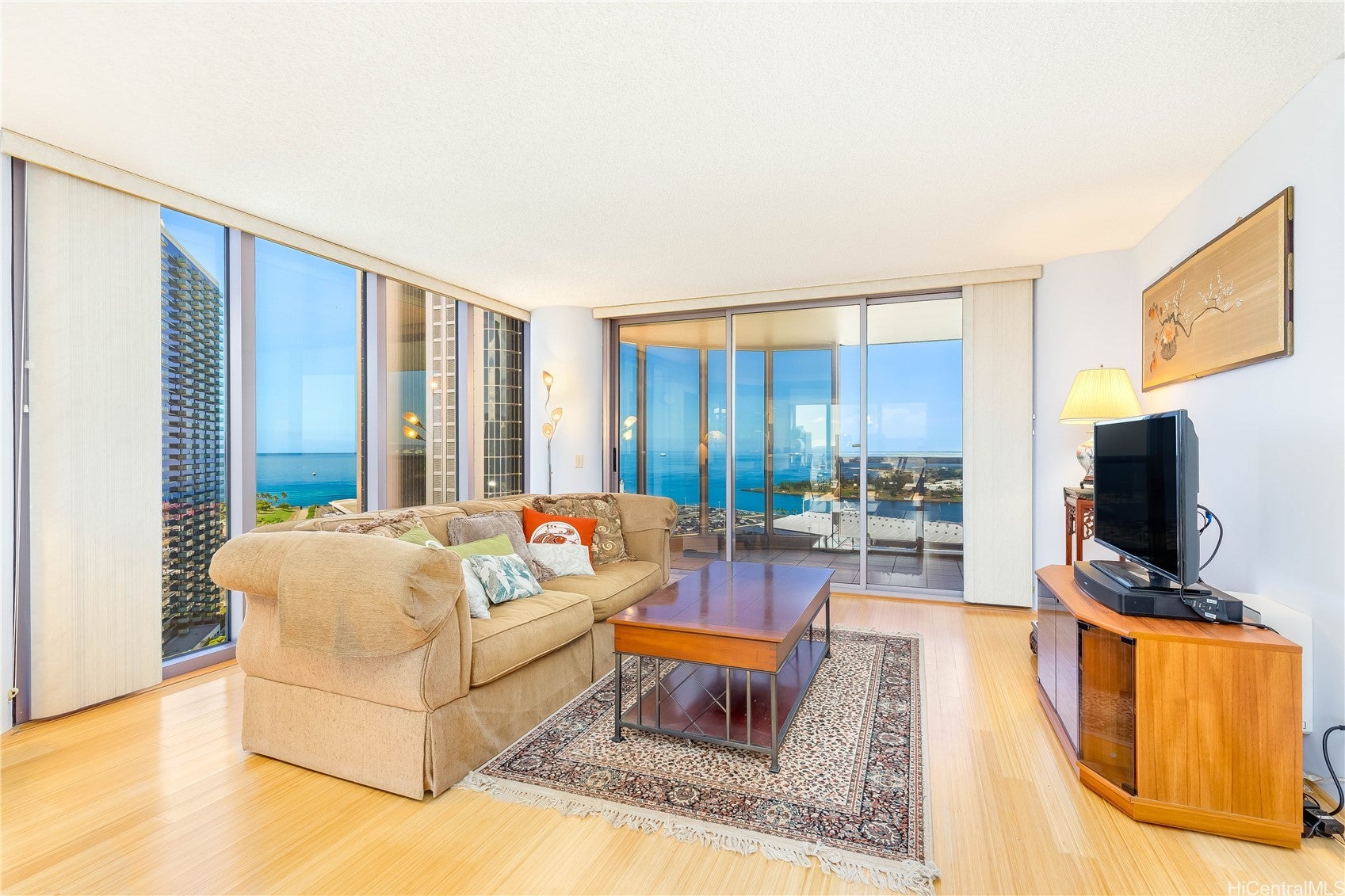 425 South Street 2701