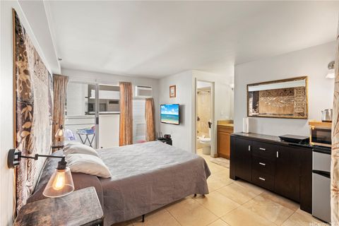 2463 Kuhio Avenue 607 Honolulu HI 96815