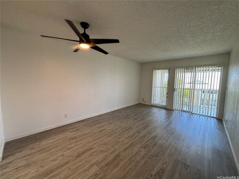 Photo of 98-1433 Kamahao Street #1084, Pearl City, HI 96782 (MLS # 202617207)