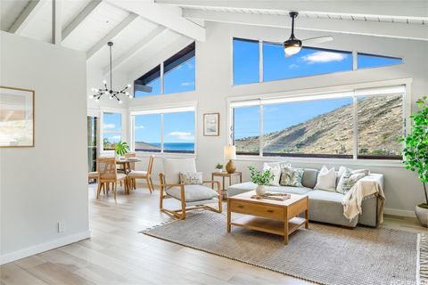 817 Ekoa Place Honolulu HI 96821