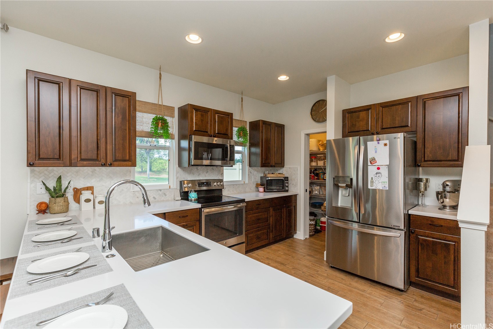 91-1077 Hokua Street