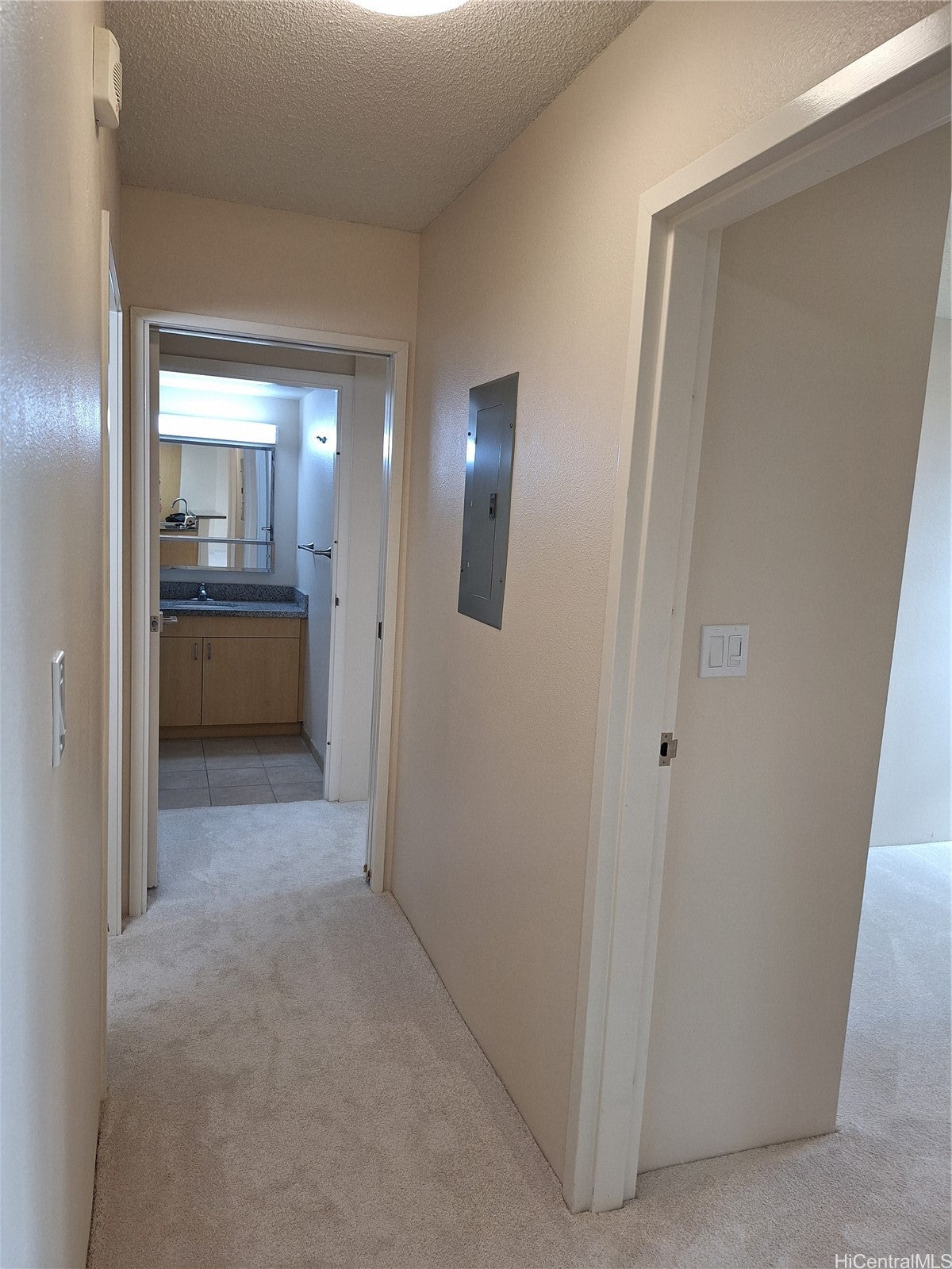 1315 Kalakaua Avenue 1706