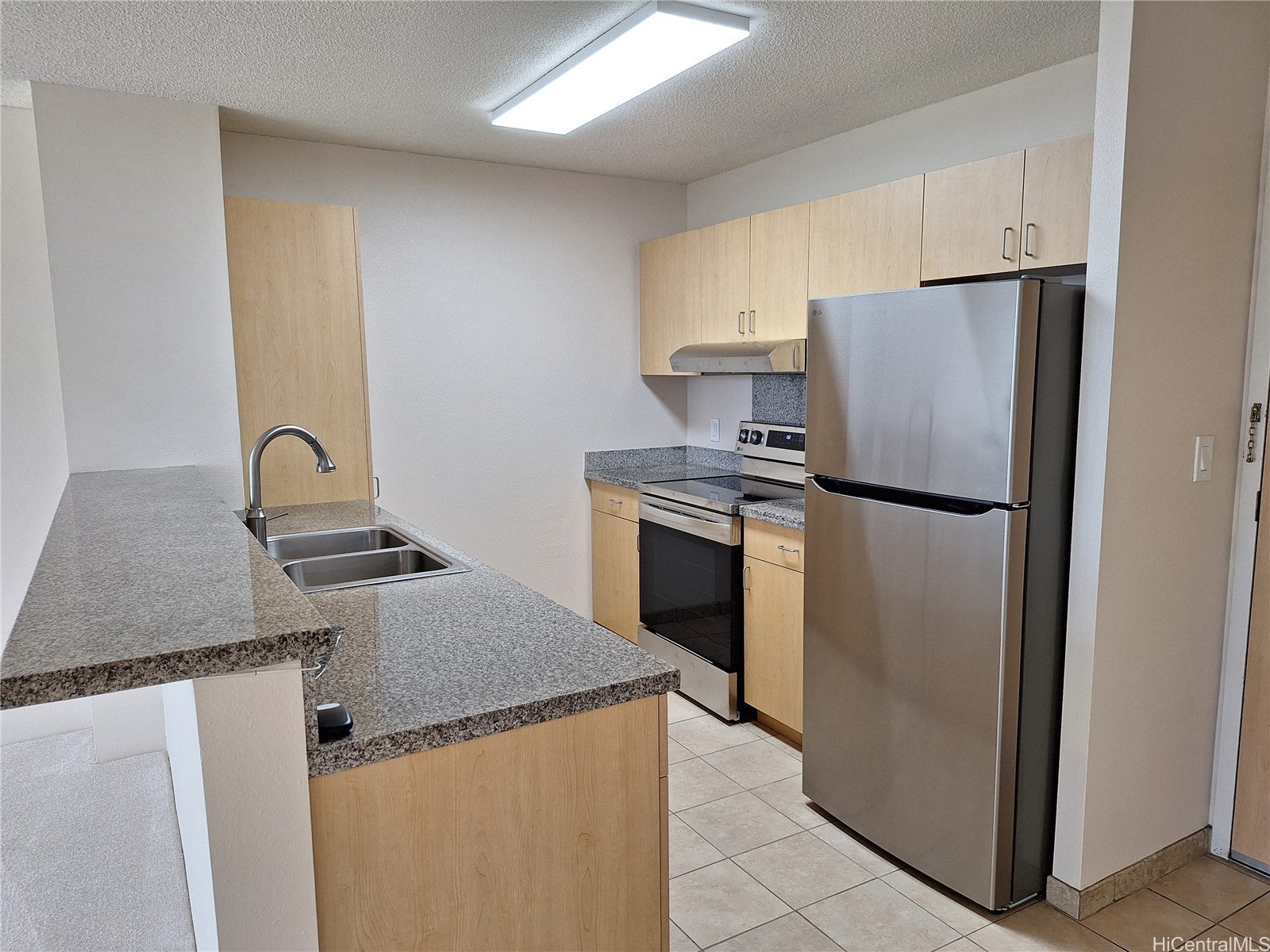 1315 Kalakaua Avenue 1706