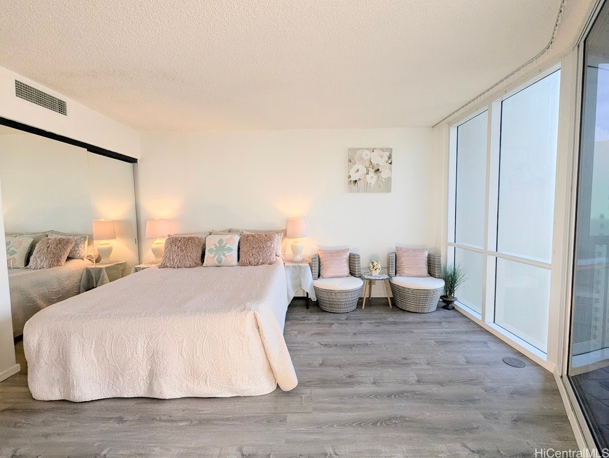 1212 Nuuanu Avenue 2506