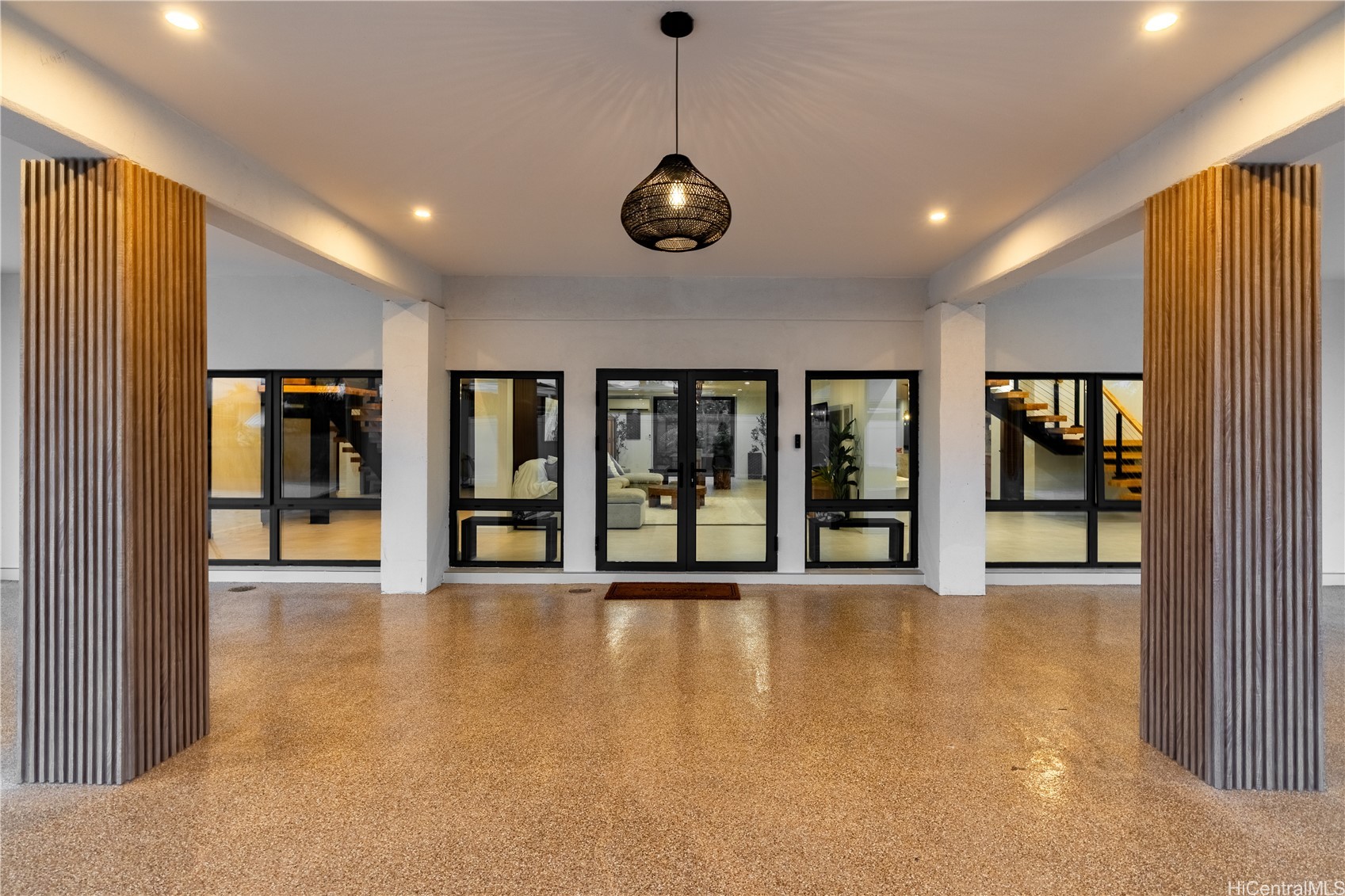 125 N Kalaheo Avenue