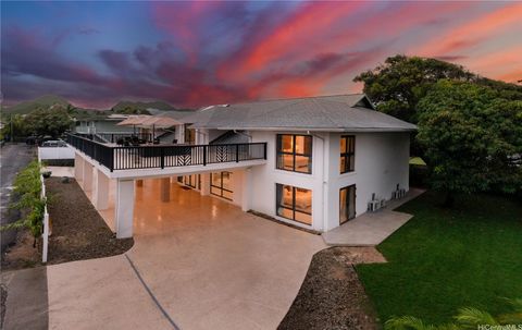 125 N Kalaheo Avenue Kailua HI 96734