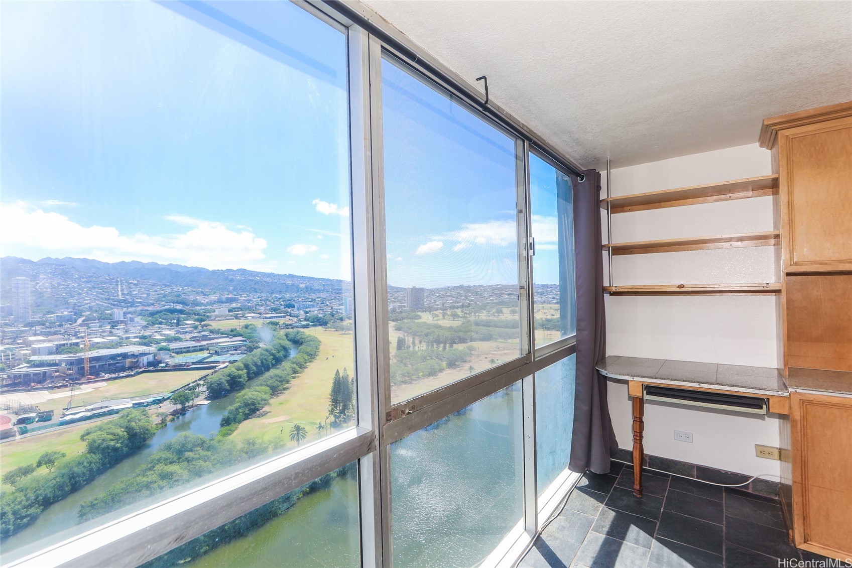2211 Ala Wai Boulevard 2505