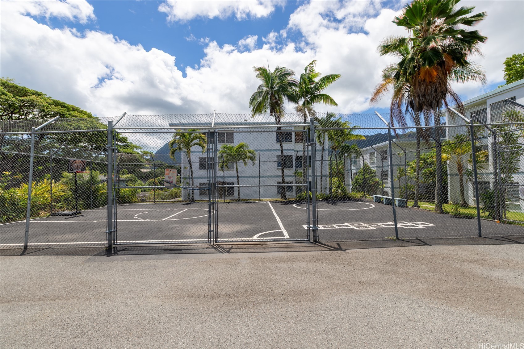 Na Pali Gardens Condominium