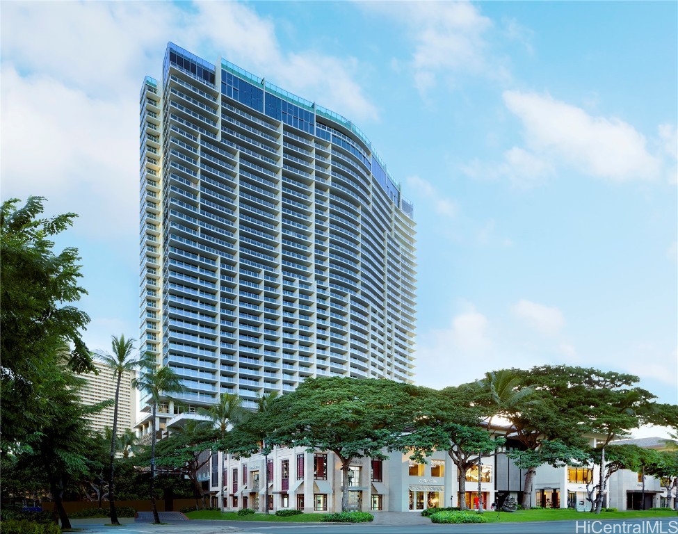 2139 Kuhio Avenue #PH-C