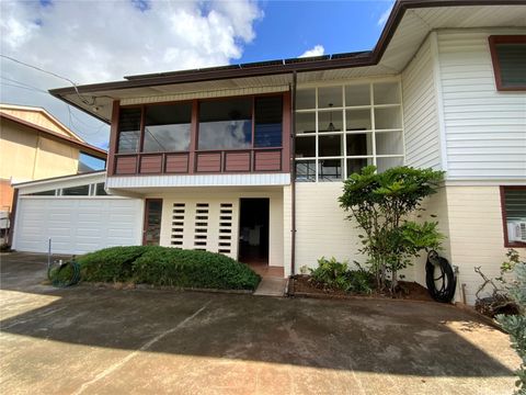 Photo of 45-235 Haunani Place, Kaneohe, HI 96744 (MLS # 202611746)