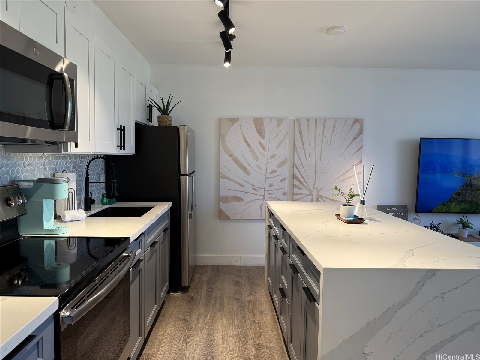 201 Ohua Avenue 911