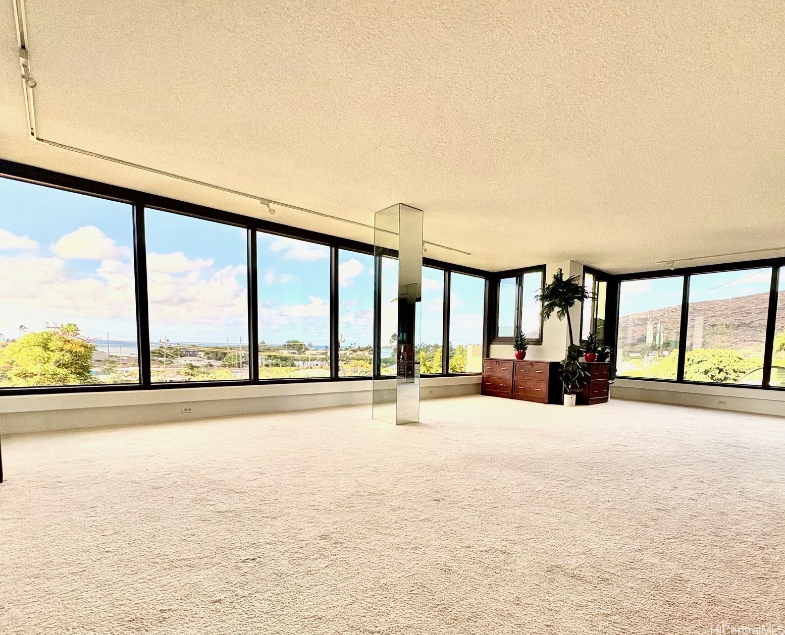 250 Kawaihae Street 1B