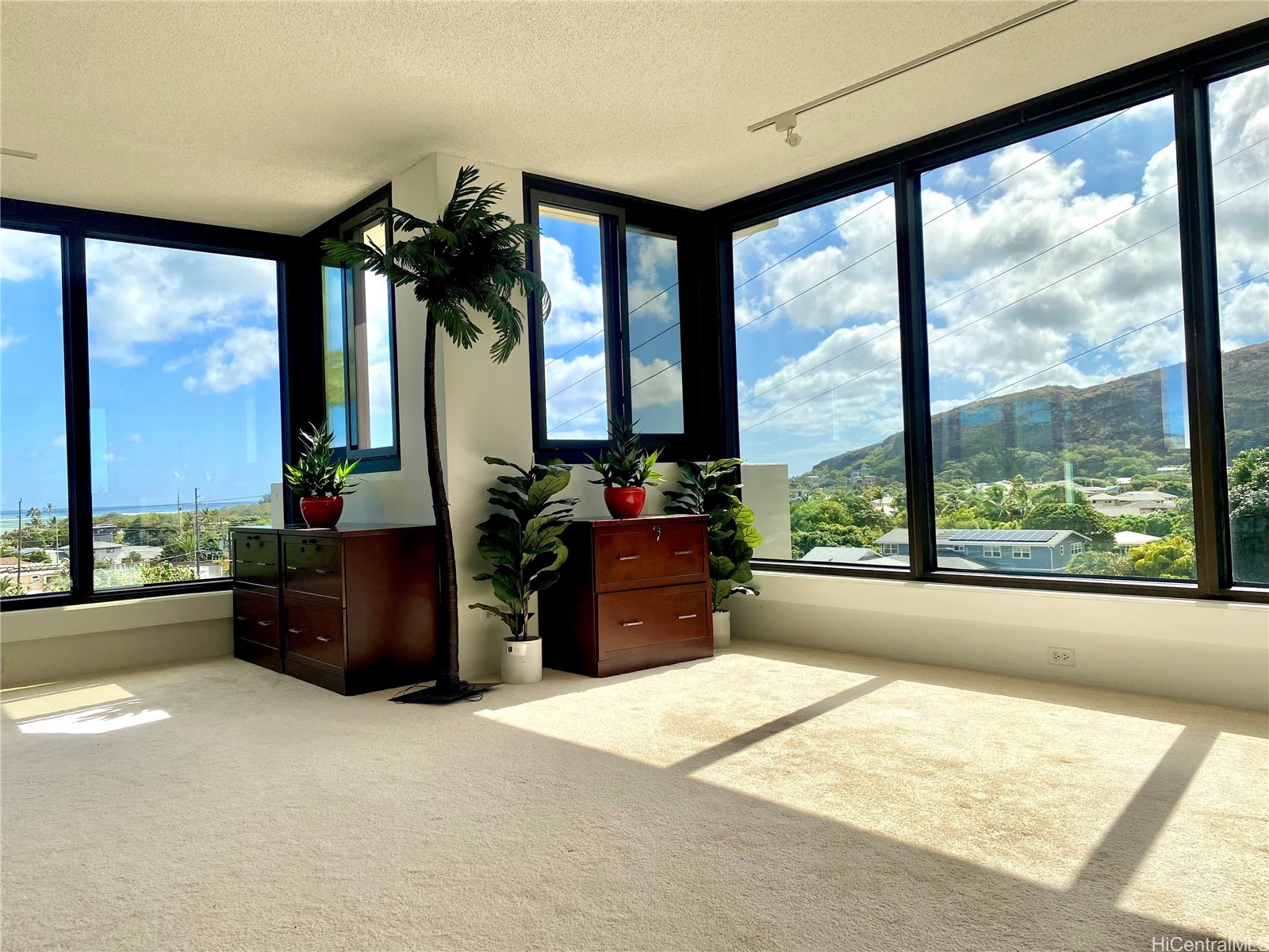 250 Kawaihae Street 1B