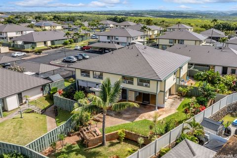 94-1199 Meleinoa Place 21C Waipahu HI 96797