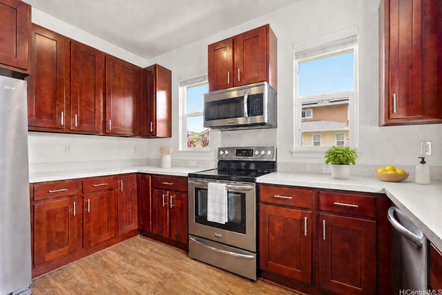 550 Kamaaha Avenue 506