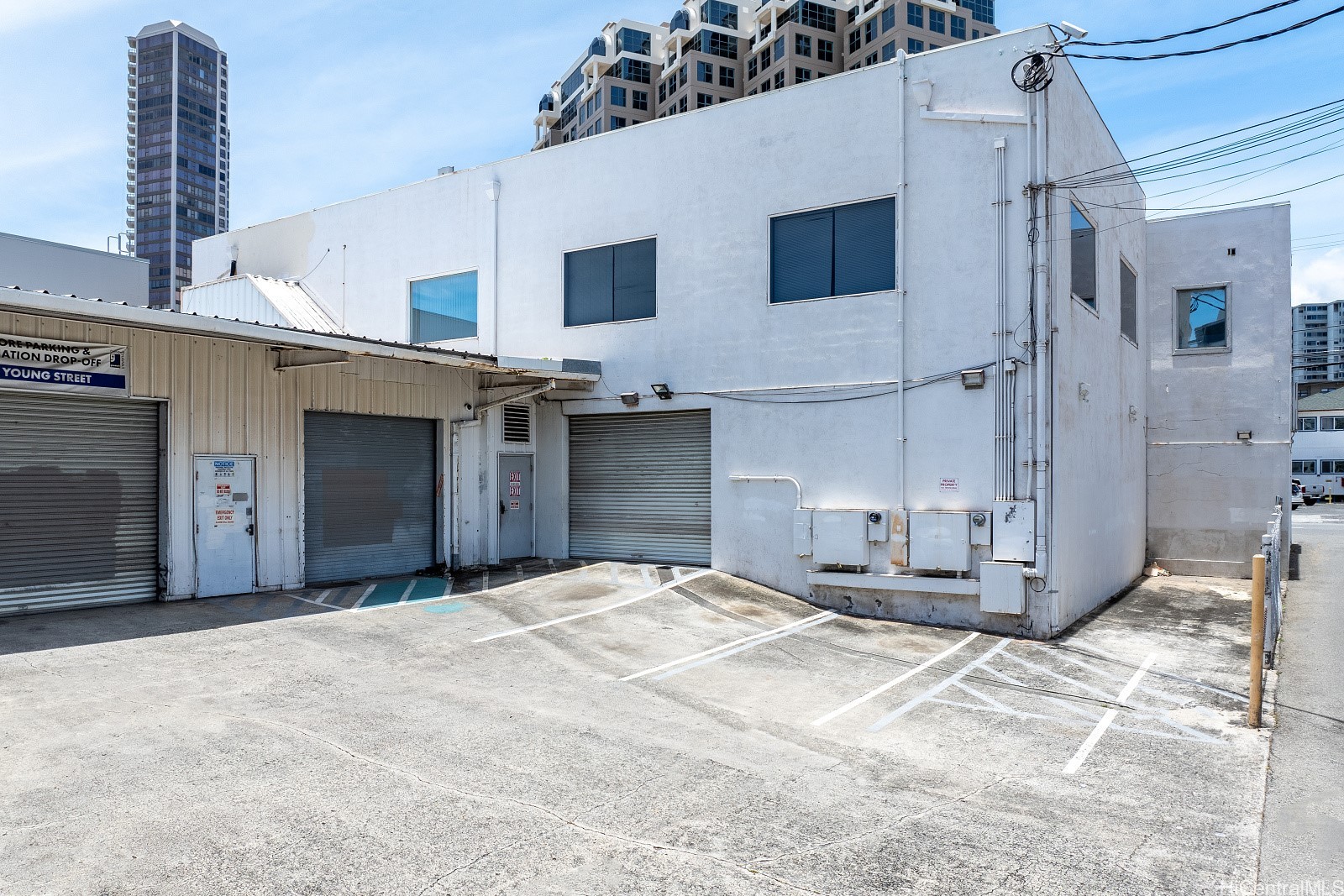 1079-1085 S Beretania Street