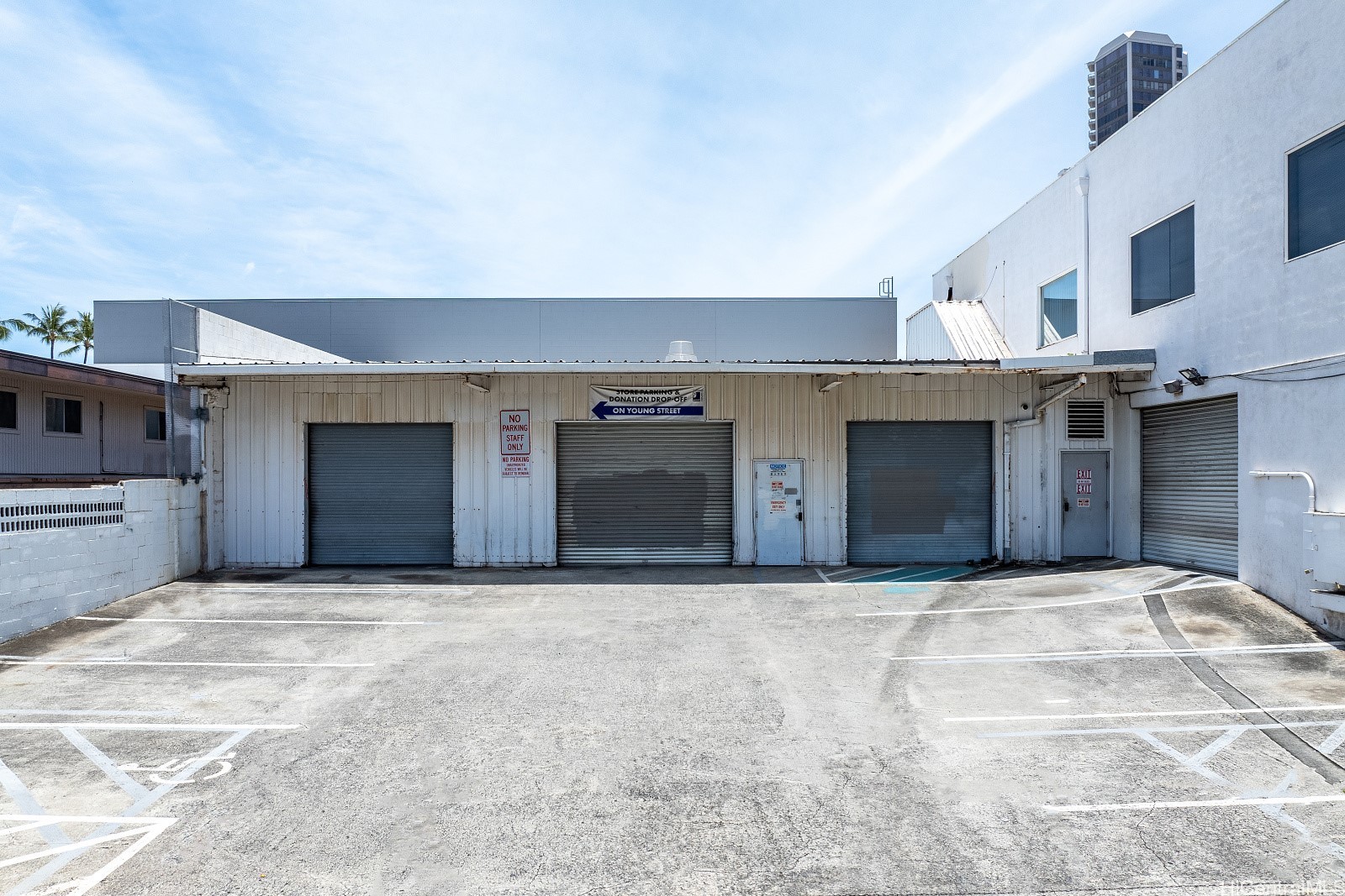 1079-1085 S Beretania Street