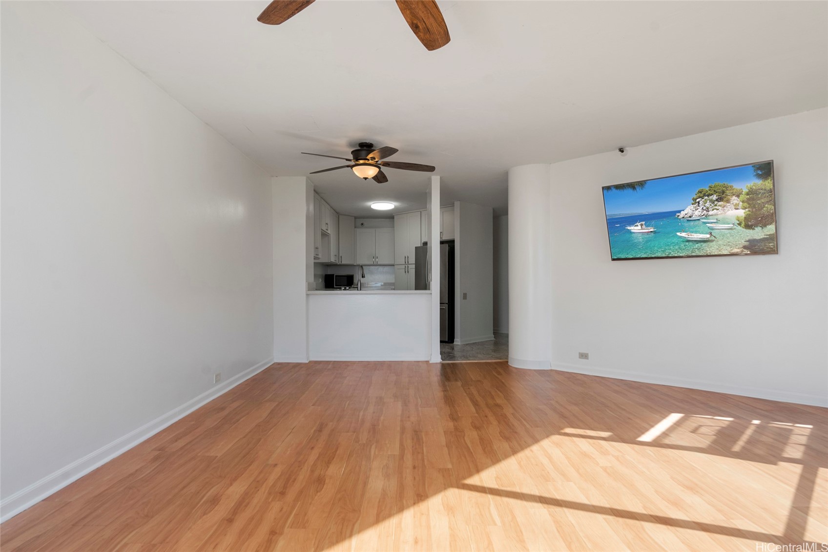 2101 Nuuanu Avenue #I  303