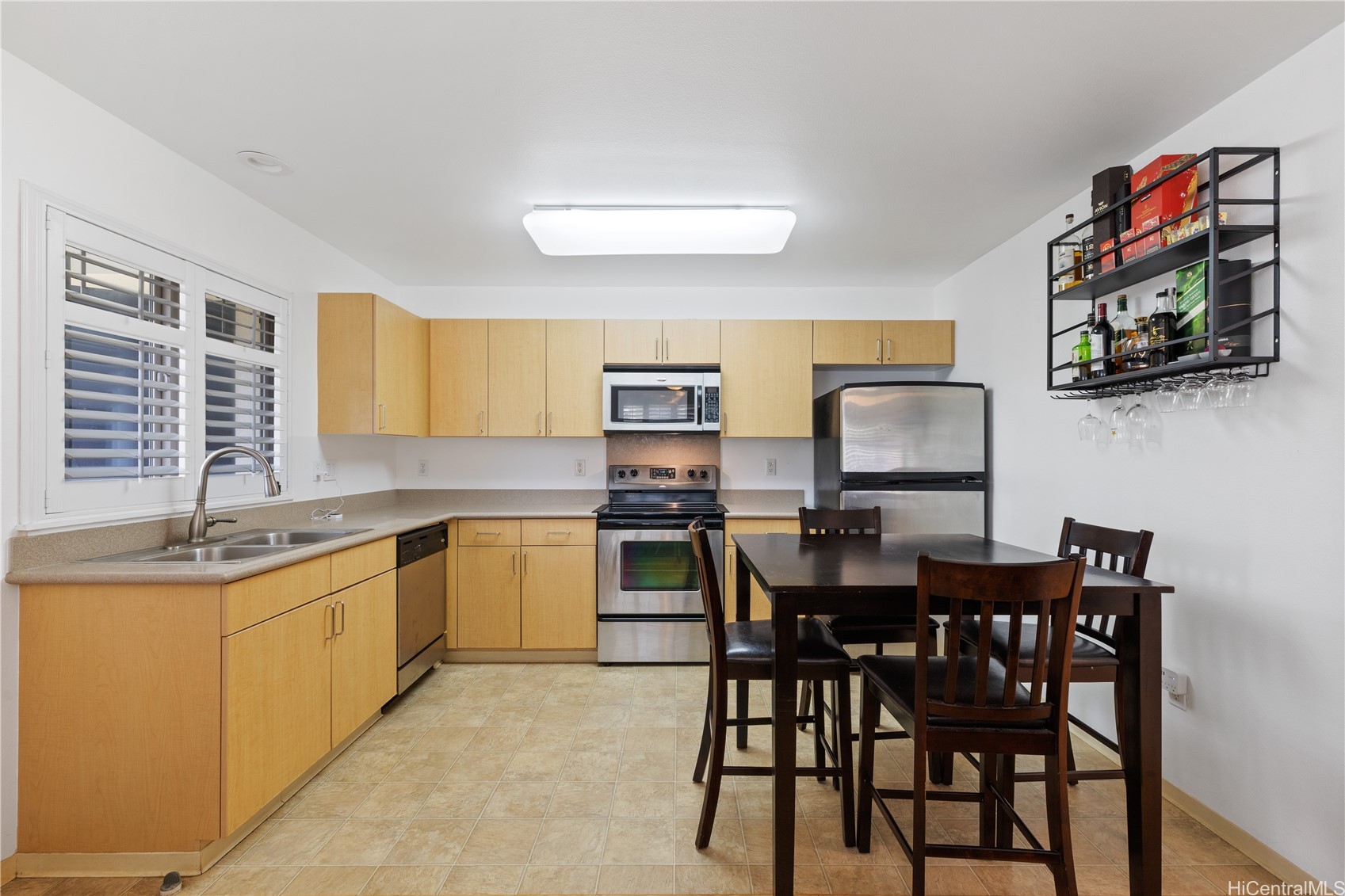 95-976 Ukuwai Street 906