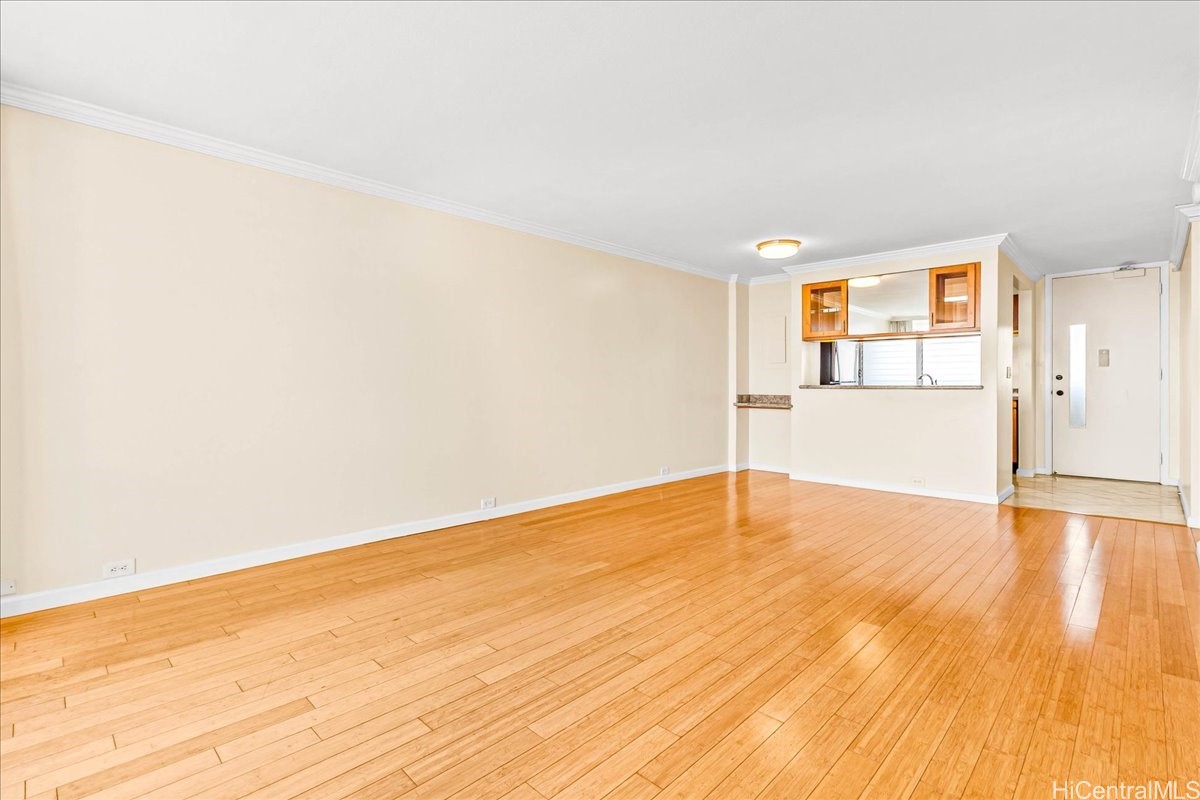 1212 Punahou Street 2005