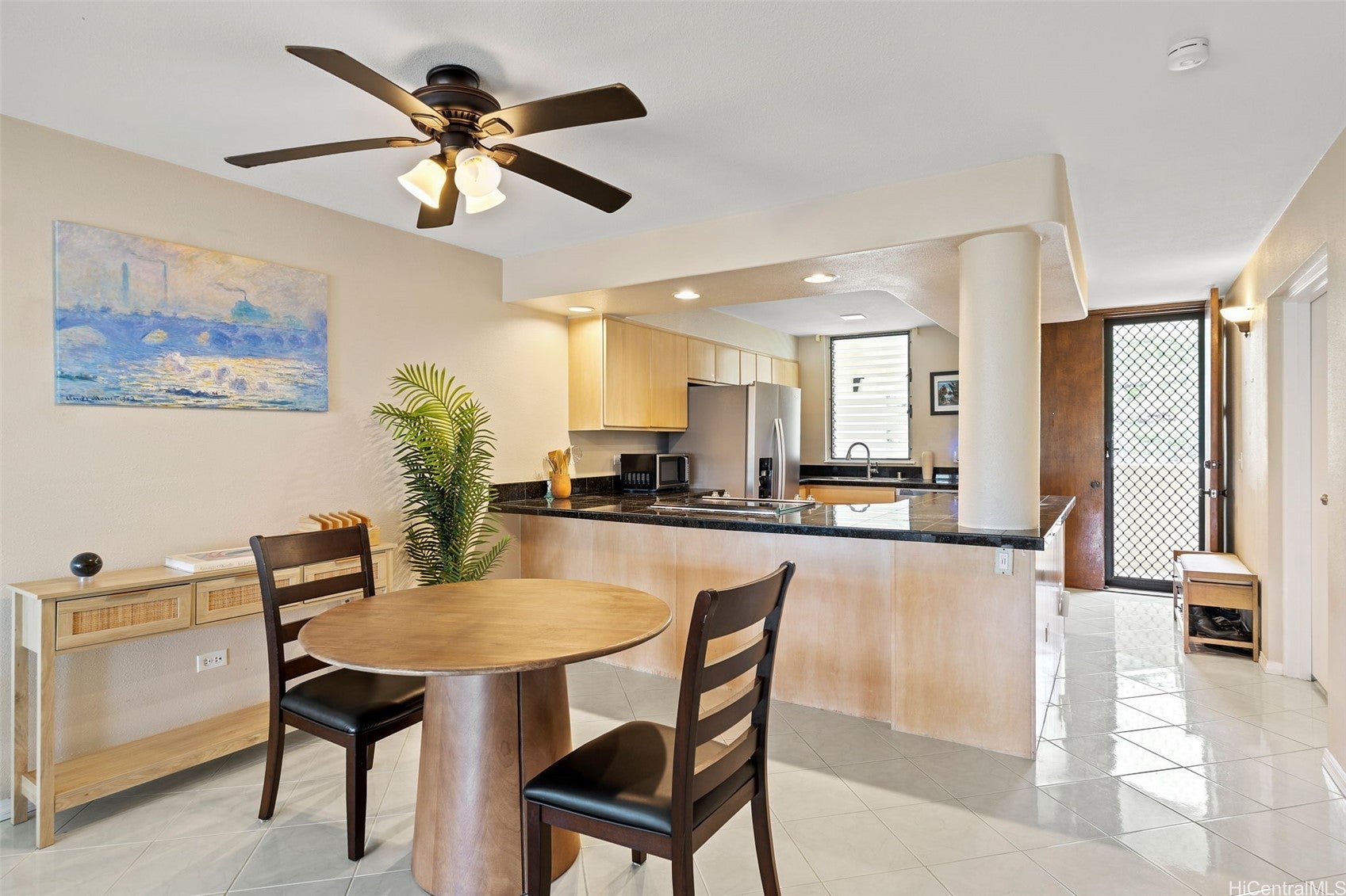 521 Hahaione Street APT 2/17H