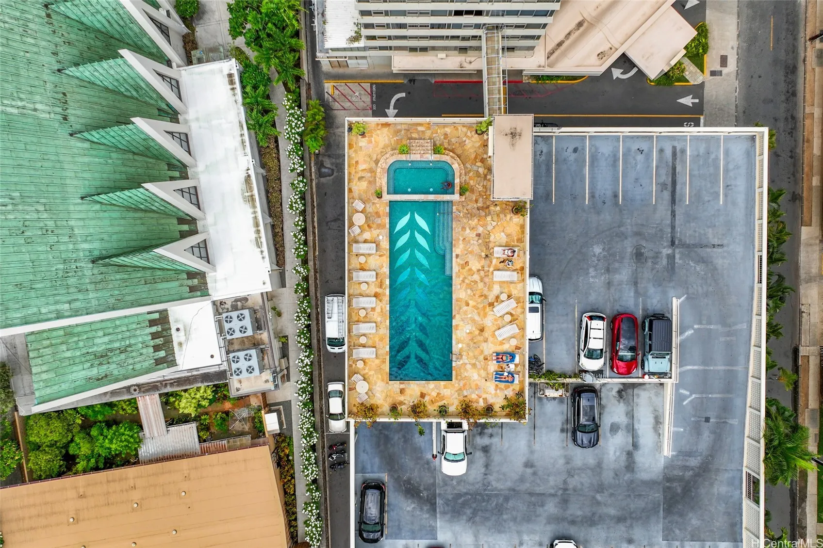 Honolulu, Hawaii 96815, United States, 3 Bedrooms Bedrooms, ,4 BathroomsBathrooms,Residential,Active,189465