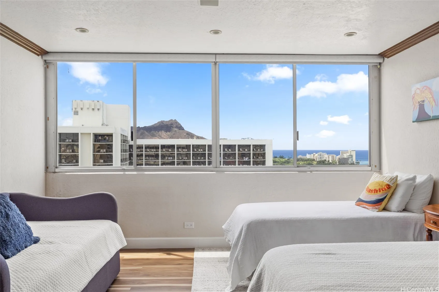 Honolulu, Hawaii 96815, United States, 3 Bedrooms Bedrooms, ,4 BathroomsBathrooms,Residential,Active,189465