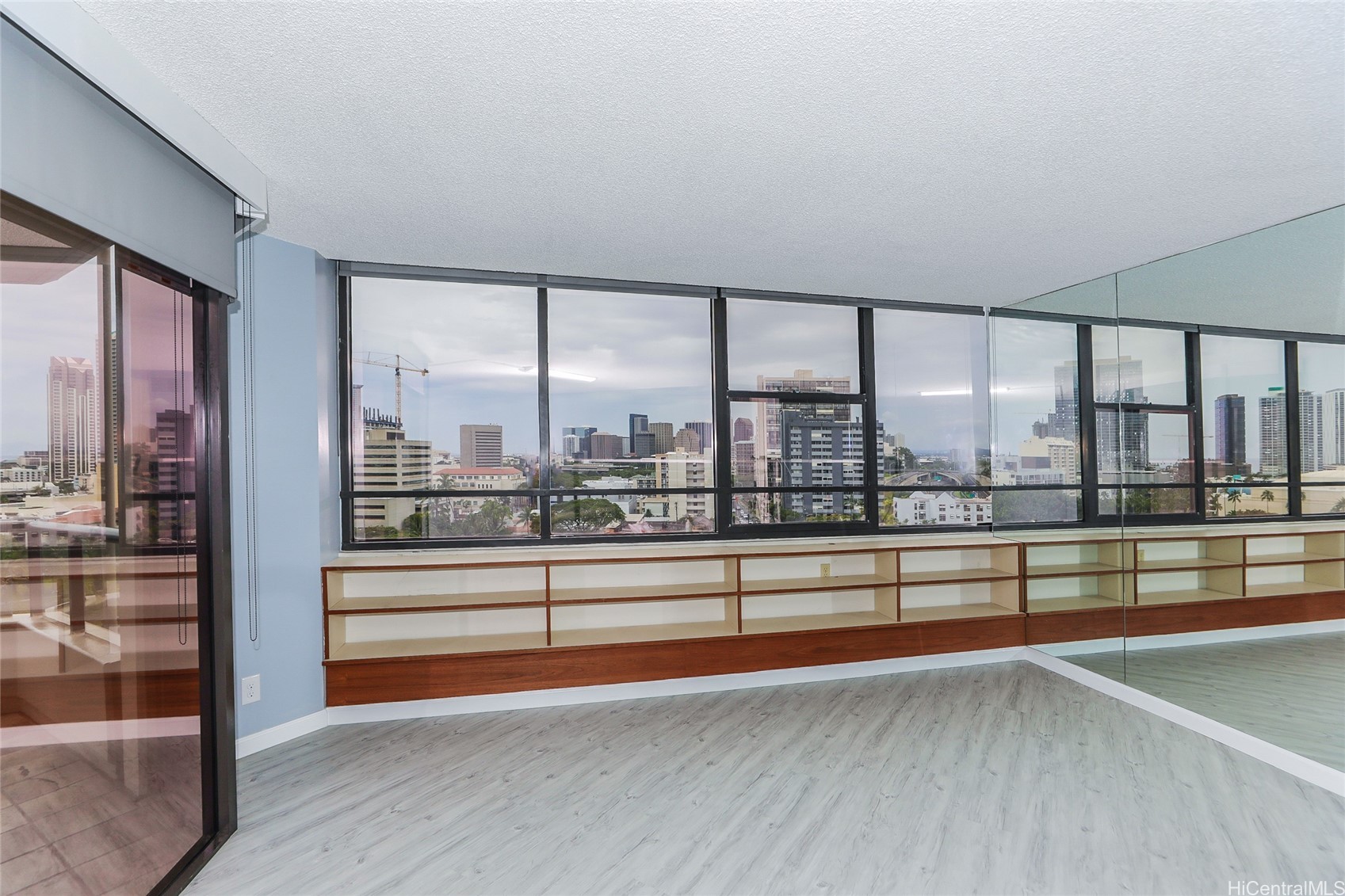 1221 Victoria Street 1101