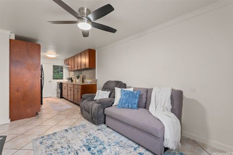 725 Kihapai Place A2 Kailua HI 96734