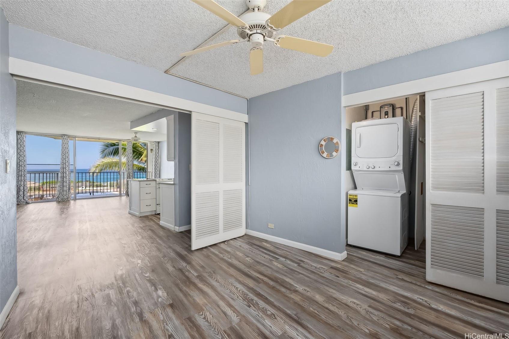 Maili Cove Condominium