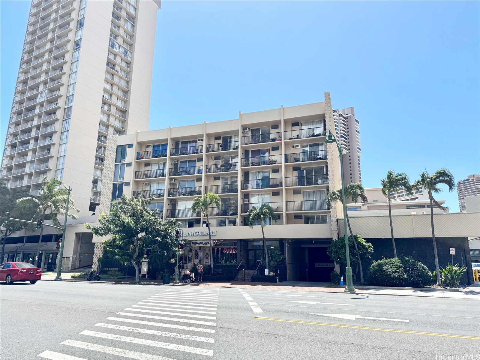 Kalakauan Condominium