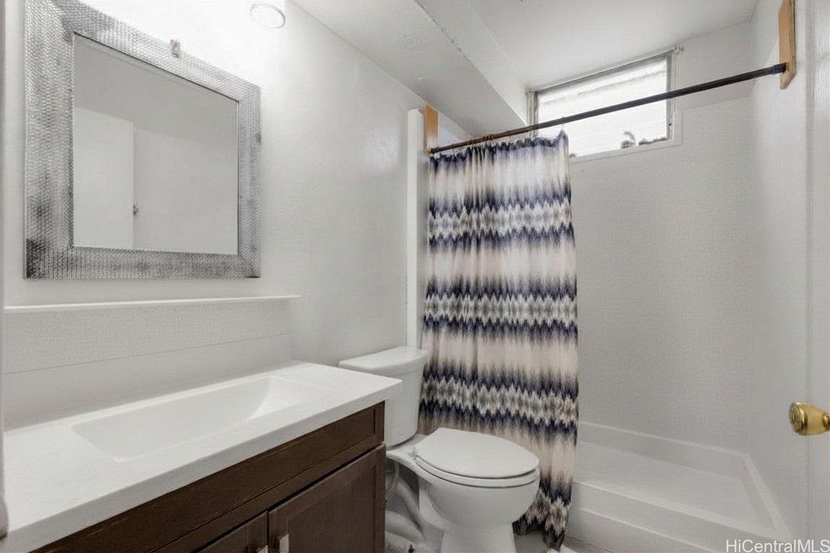 94-011 Waipahu Street D214