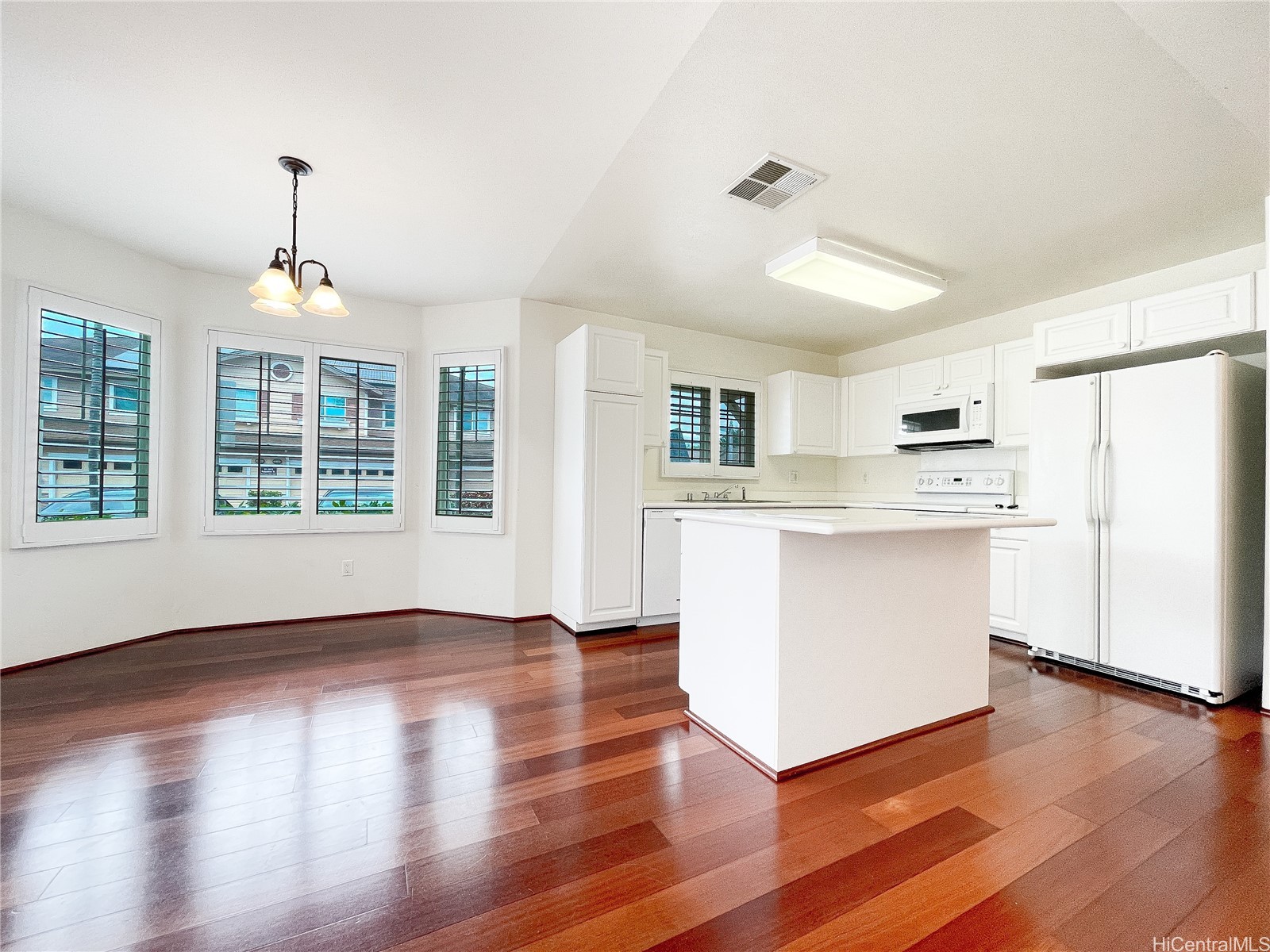 91-1015 Kaipalaoa Street 501