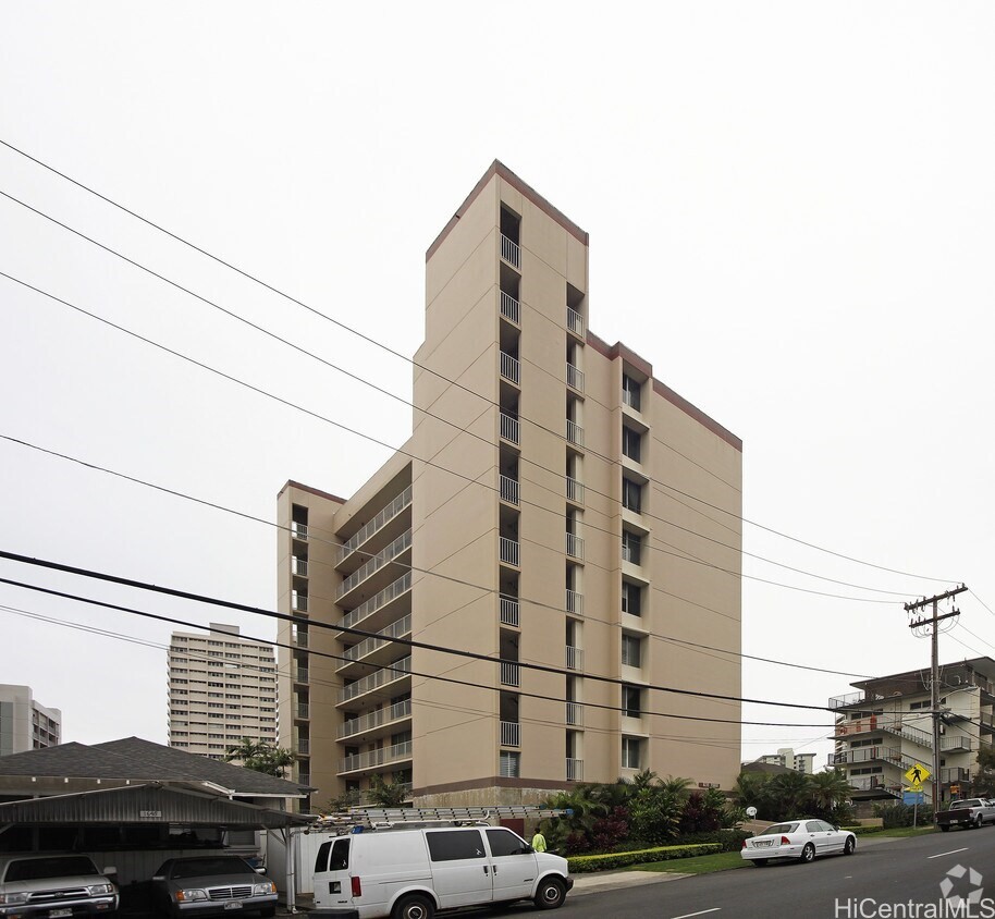 1650 Piikoi Condominium