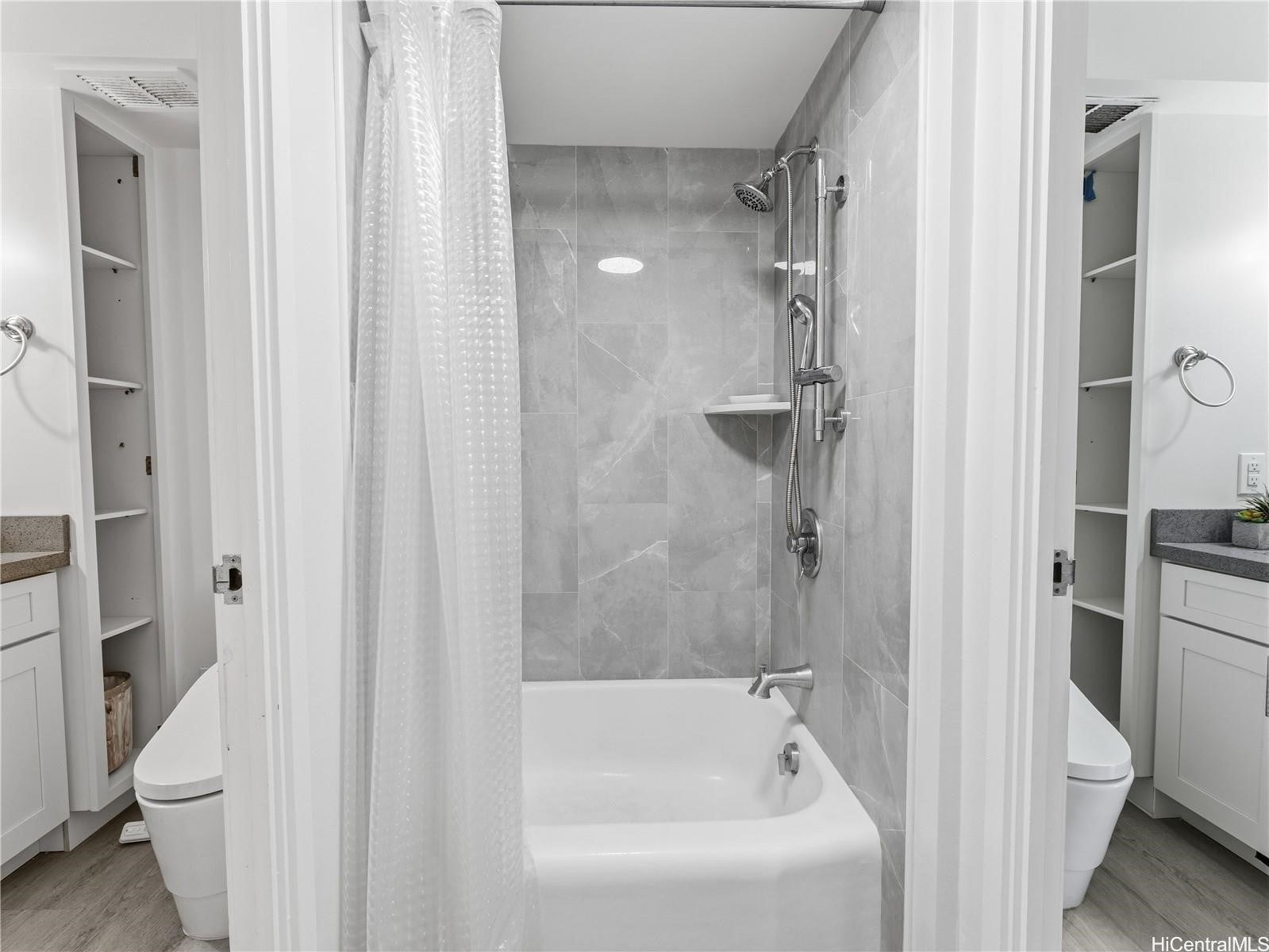1676 Ala Moana Boulevard 508