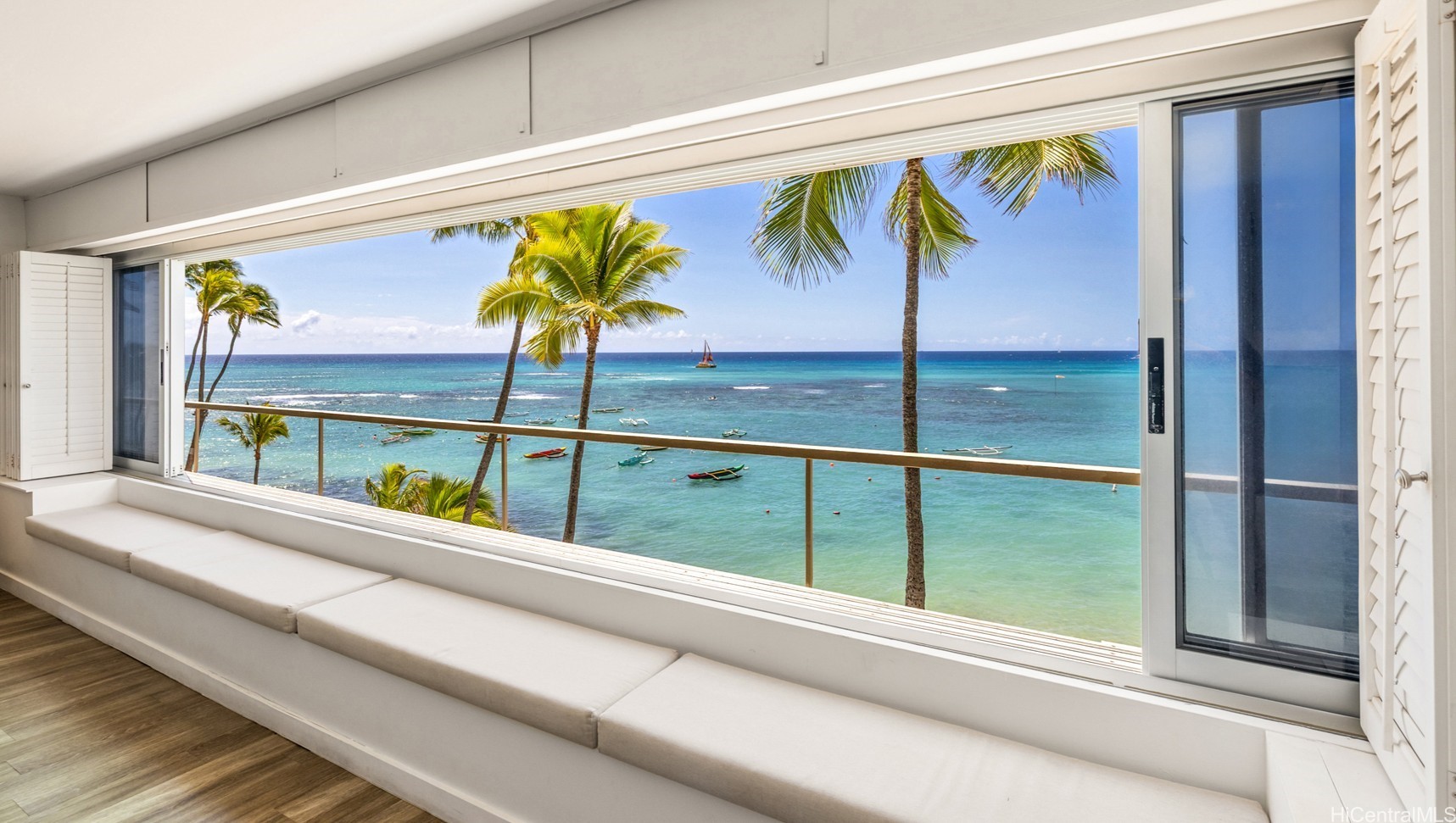 2895 Kalakaua Avenue 302