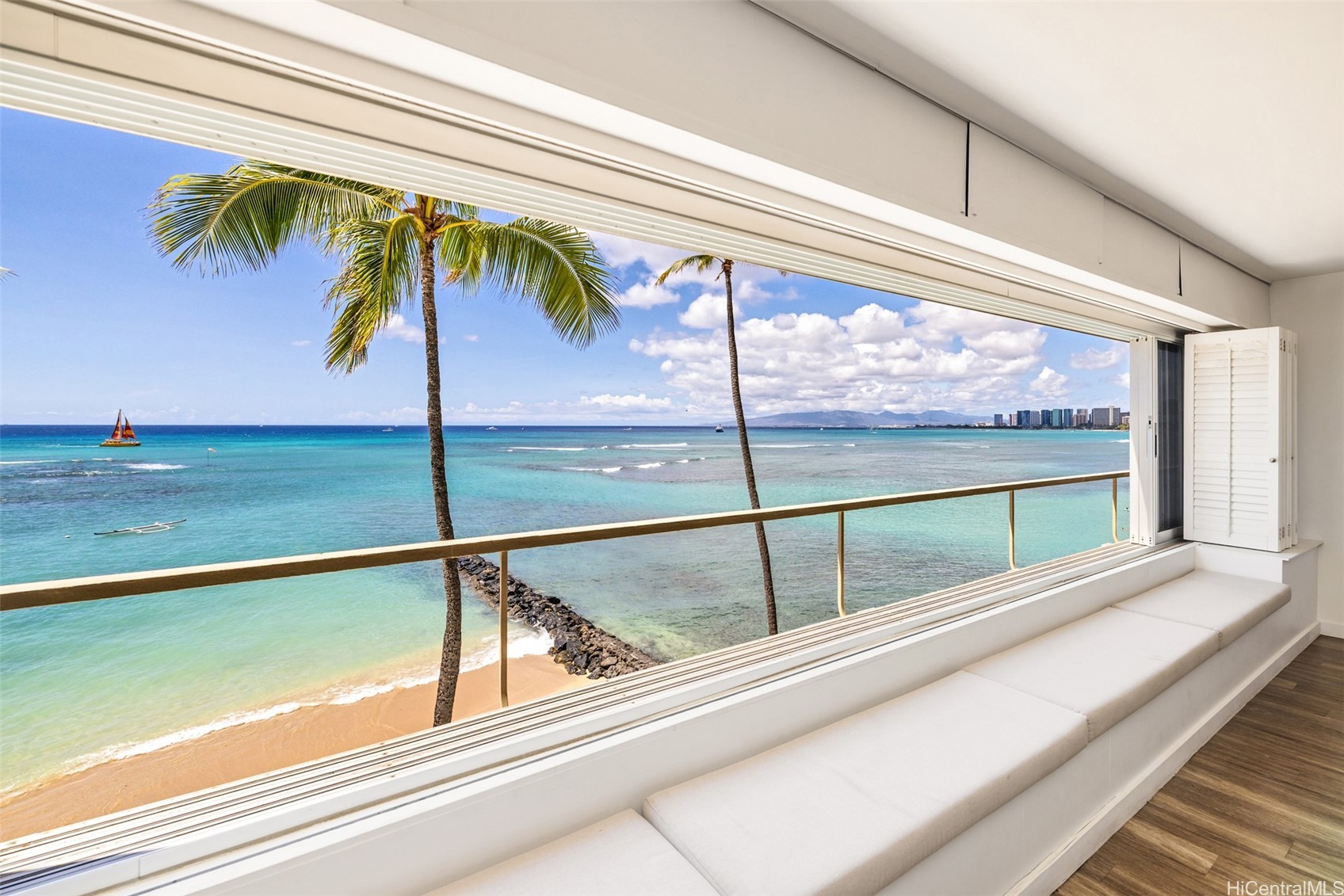 2895 Kalakaua Avenue 302