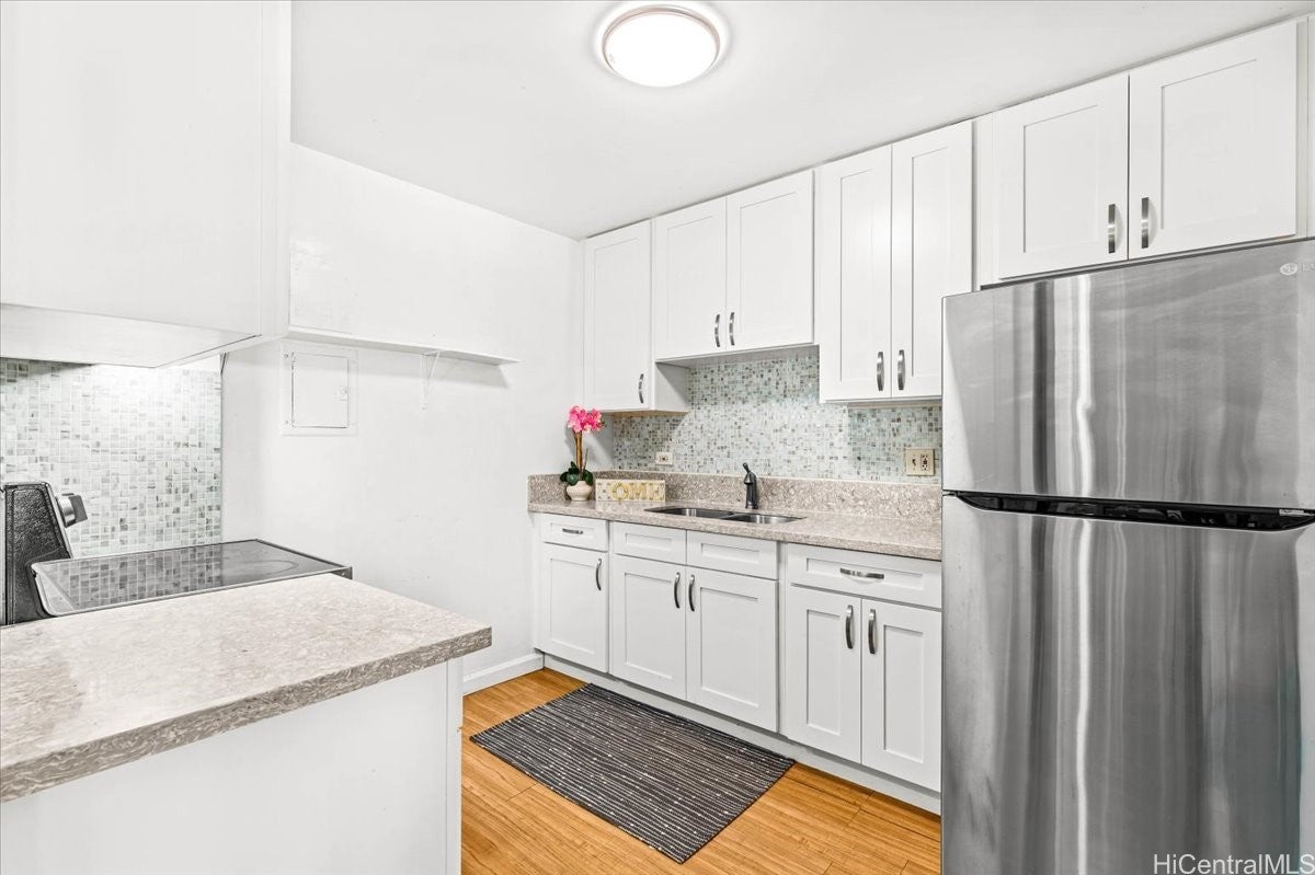 98-1032 Moanalua Road 3-305
