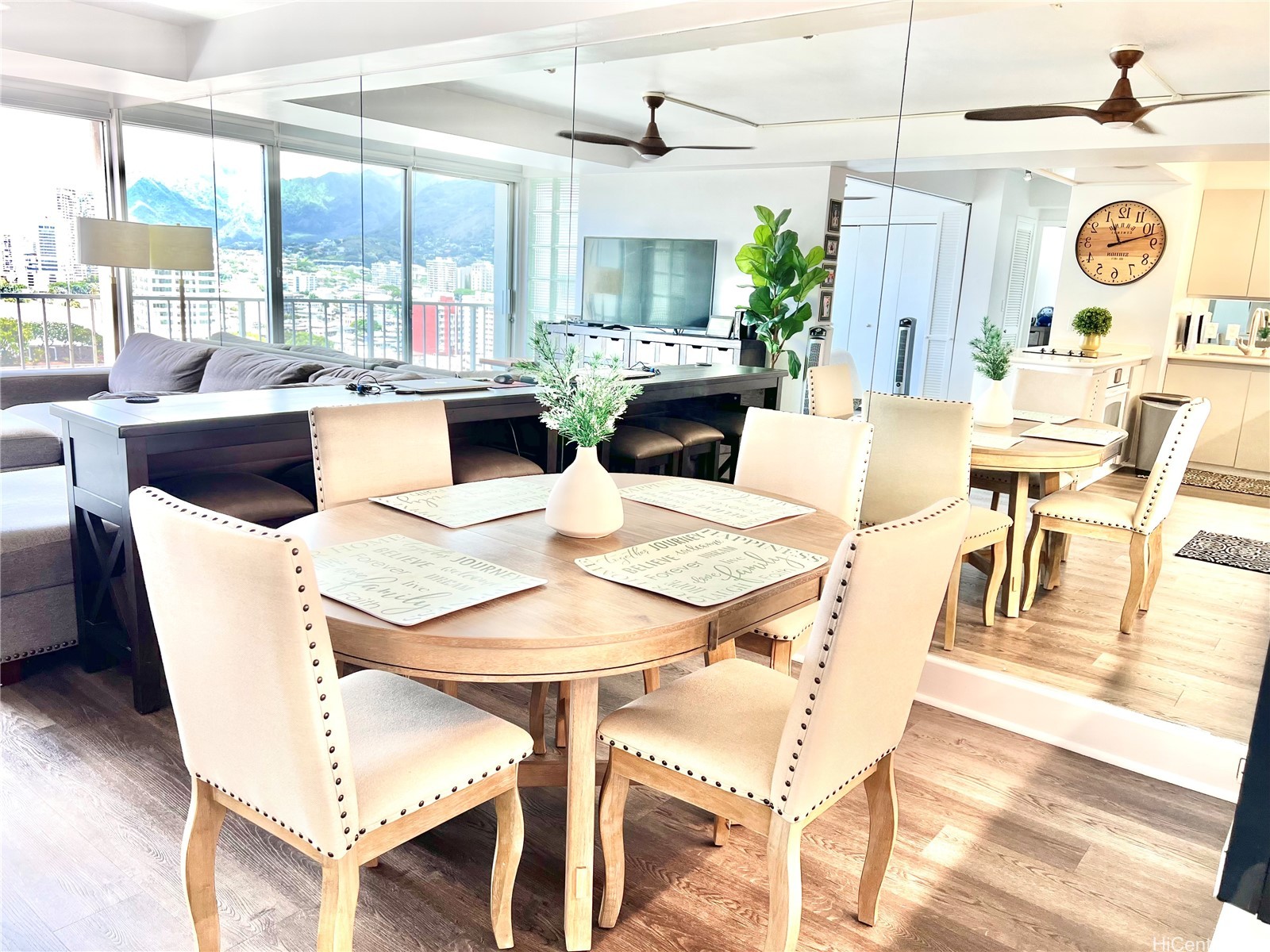 419 Atkinson Drive 1702