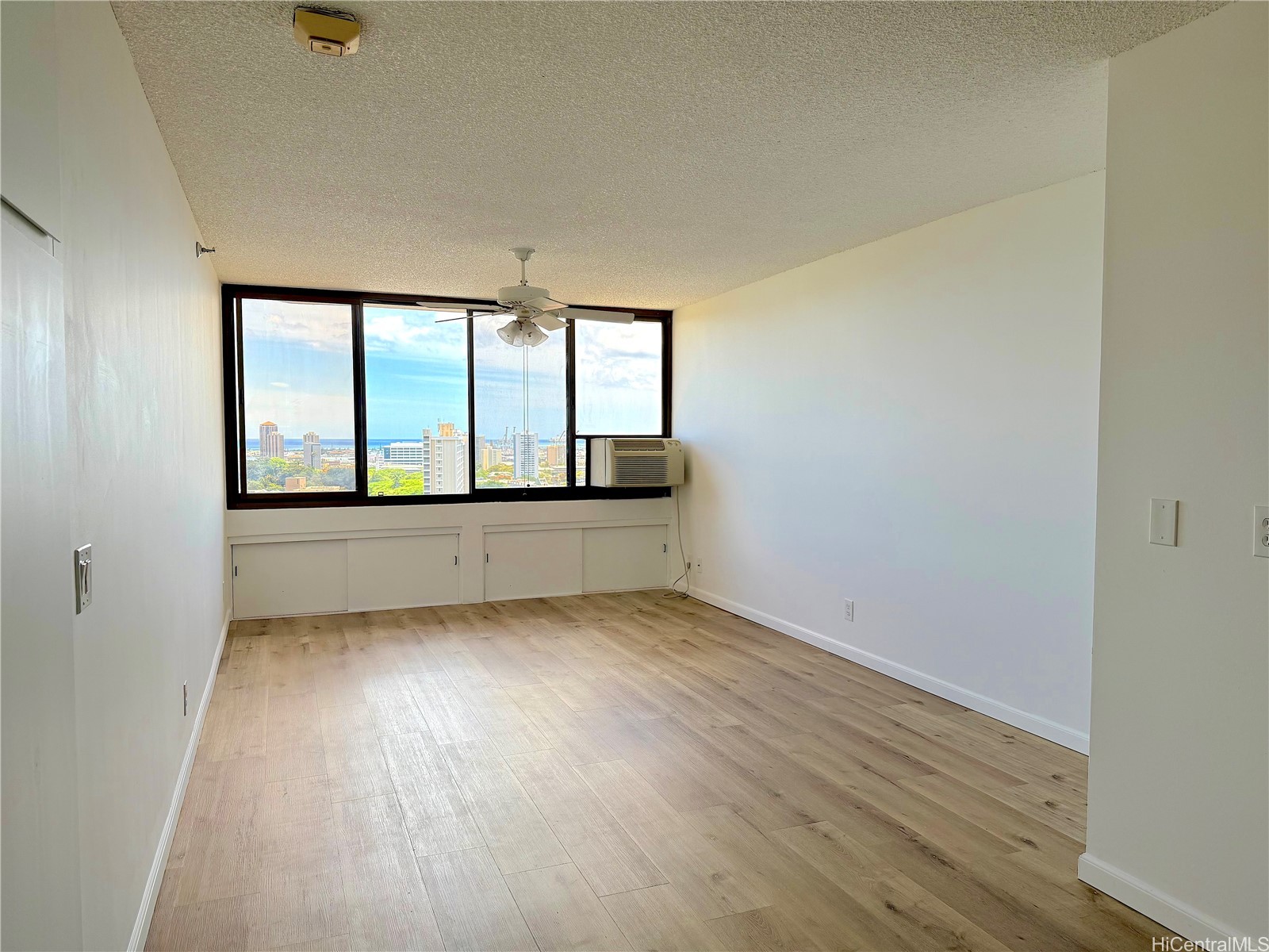 2040 Nuuanu Avenue 1103