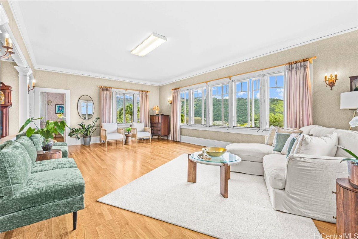 2618 Ferdinand Avenue