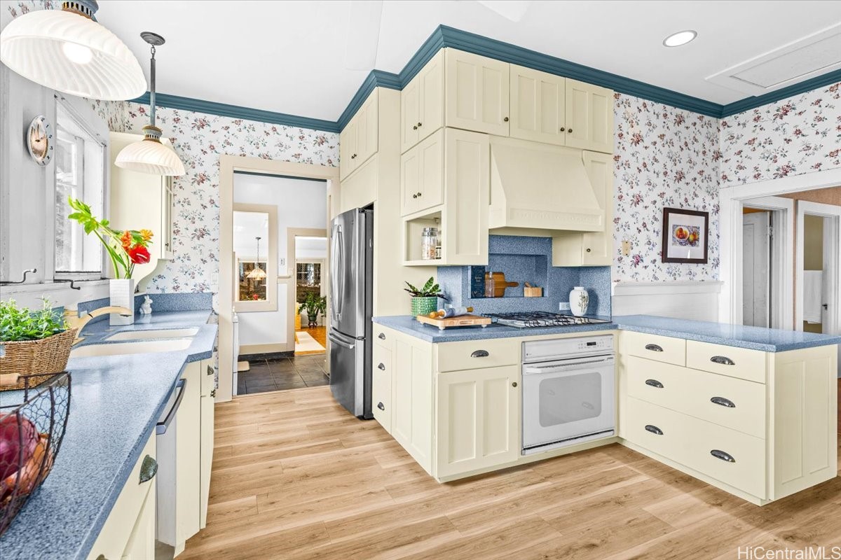 2618 Ferdinand Avenue