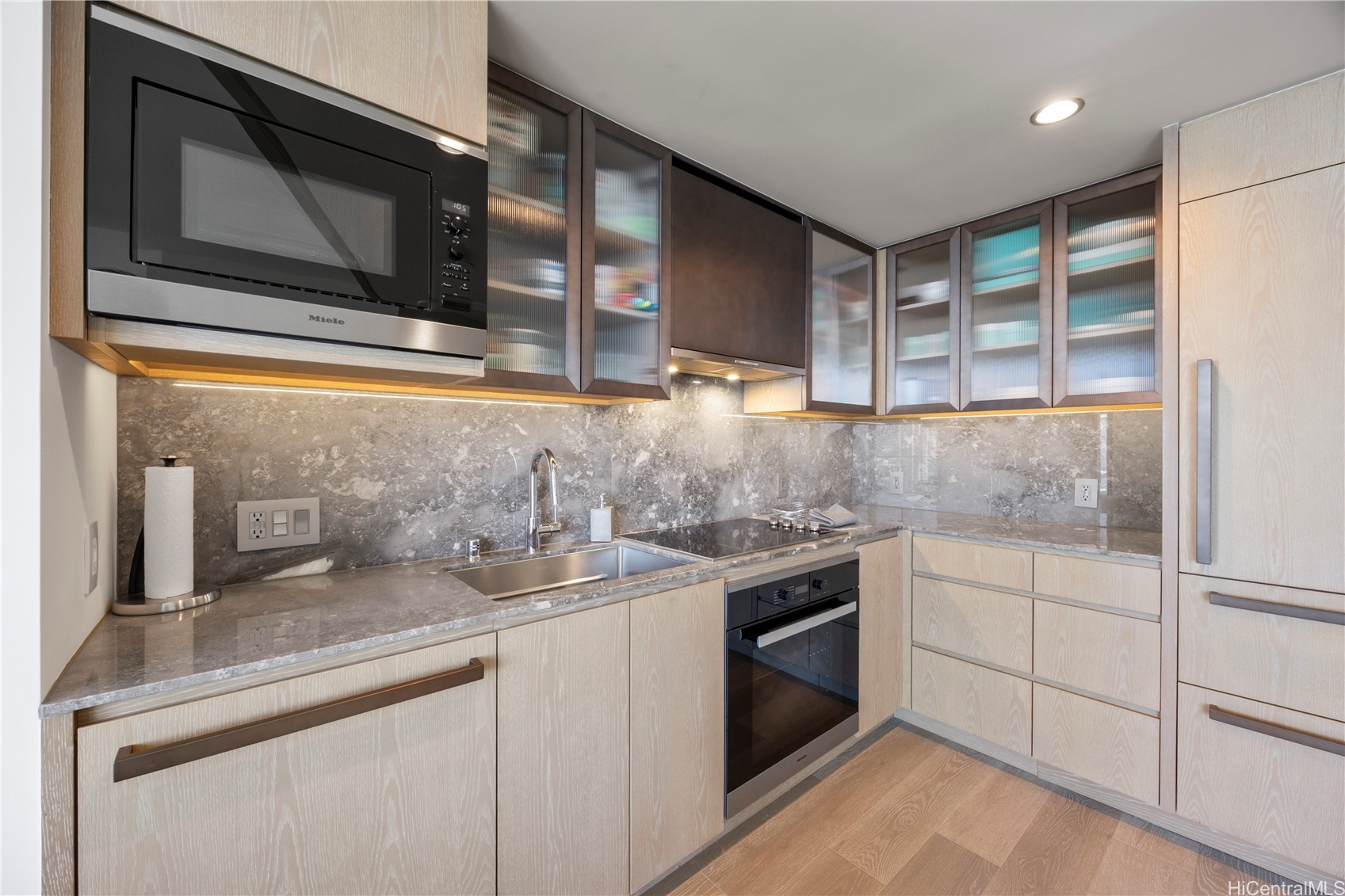 1000 Auahi Street 2803