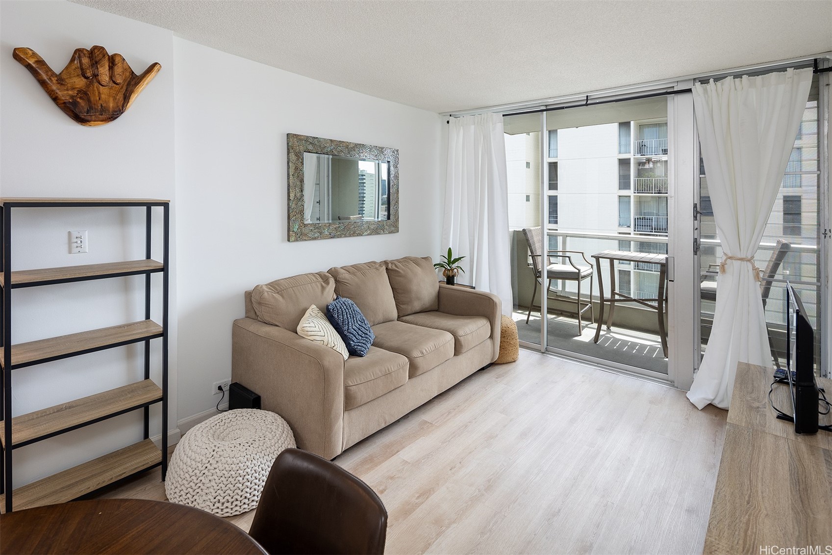 Hono Hale Towers Residential Lease
