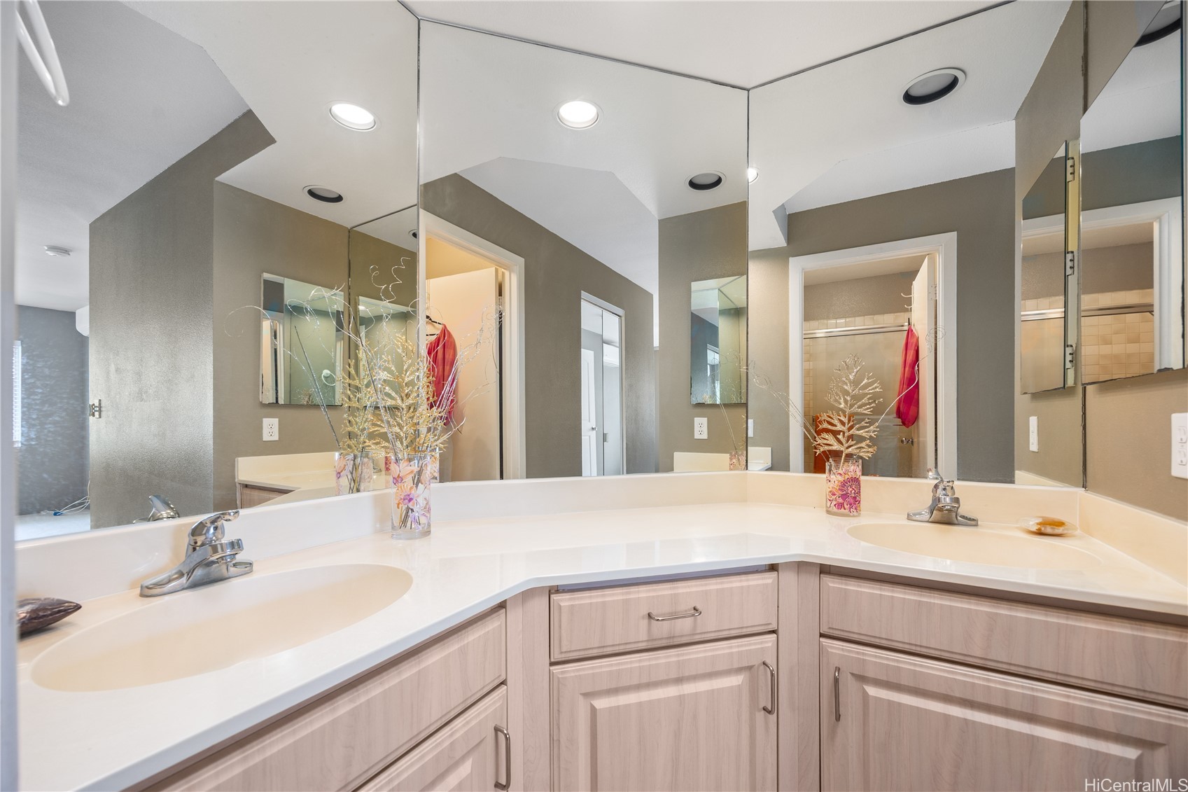 92-1551 Aliinui Drive 17H